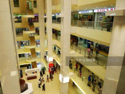 Lucky Plaza (D9), Retail #131414102